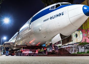 The legendary Boeing 727 of Olympic Airways finds its own home on Vouliagmenis Avenue